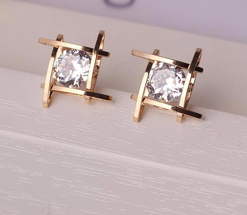 Elegant and Charming Rhinestone Earring
